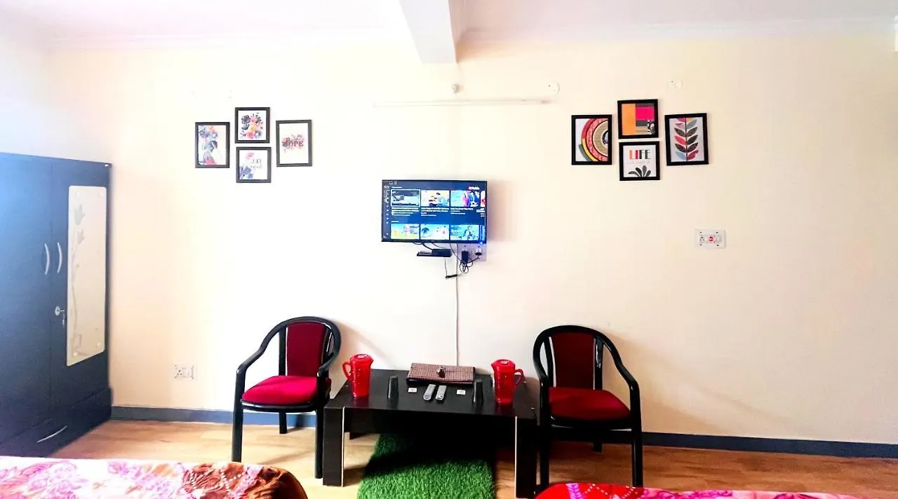 Frosty Woods Homestay Shimla