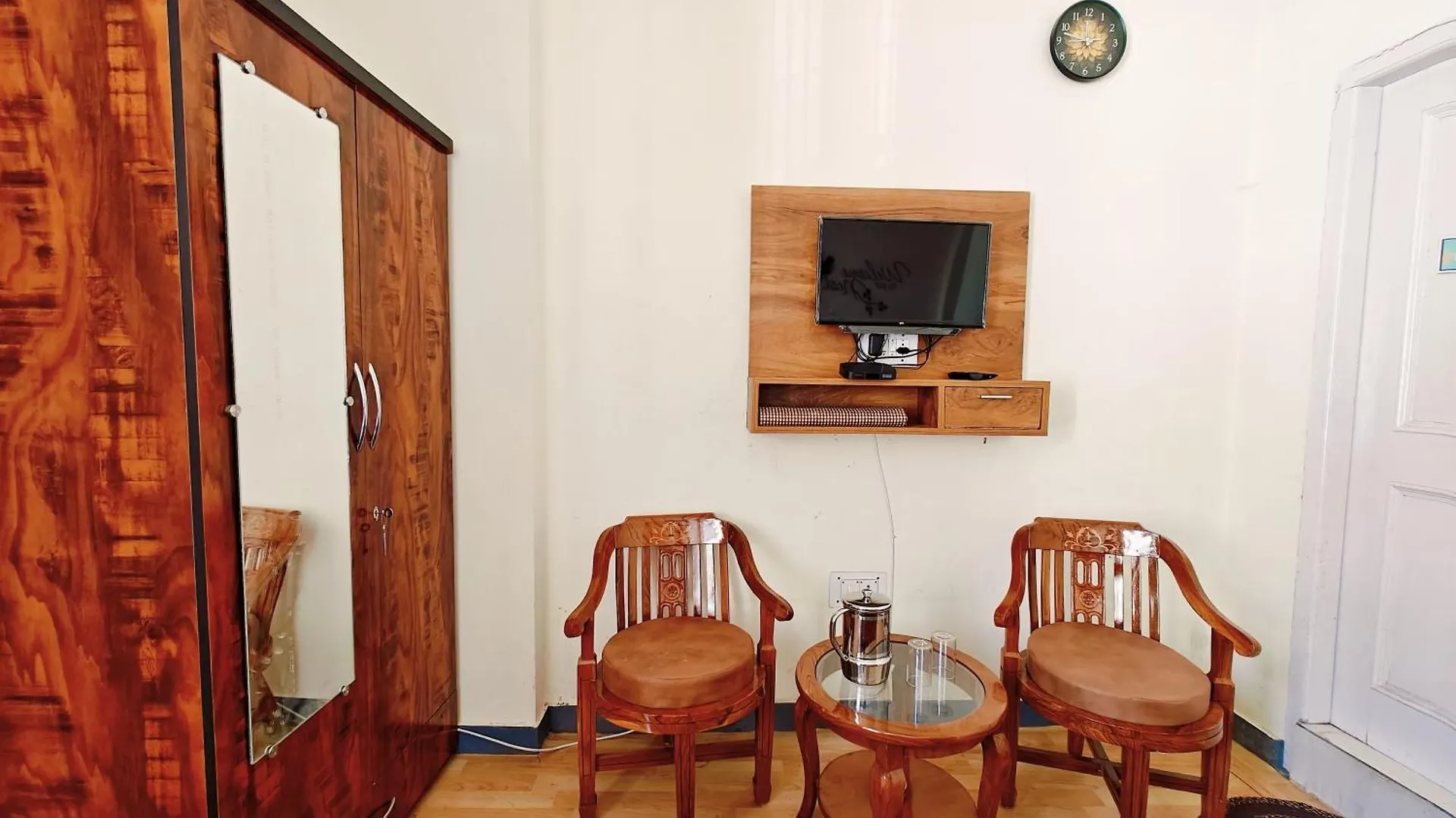 Frosty Woods Homestay Shimla India