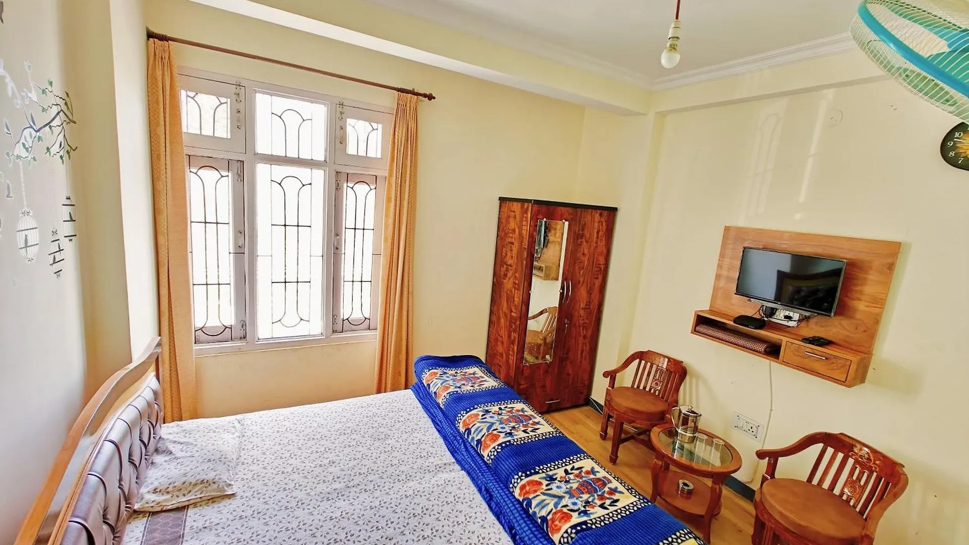 Frosty Woods Homestay Shimla 0*,  India