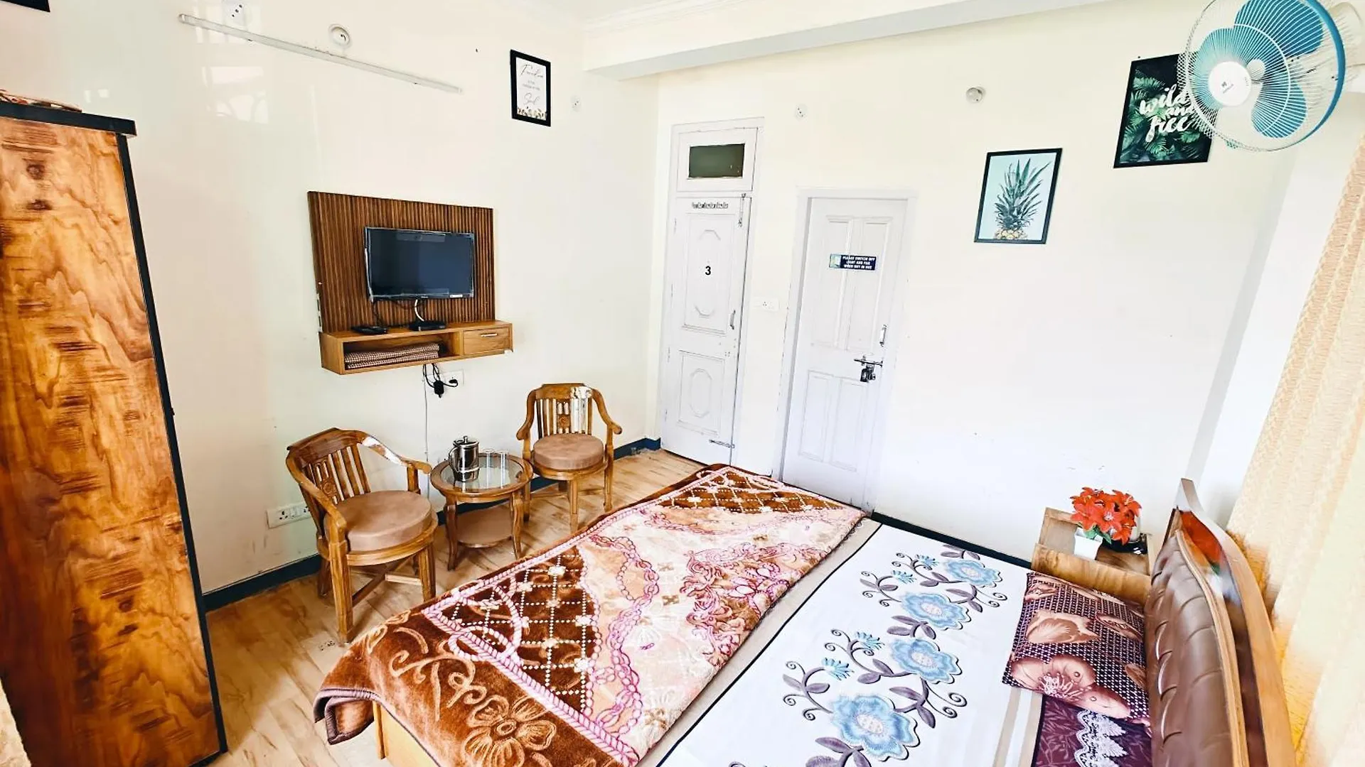 Frosty Woods Homestay Shimla India
